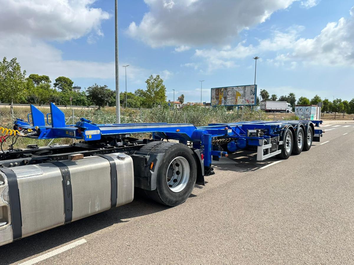 Semi-trailer Fruehauf Portacontenedores Extensible