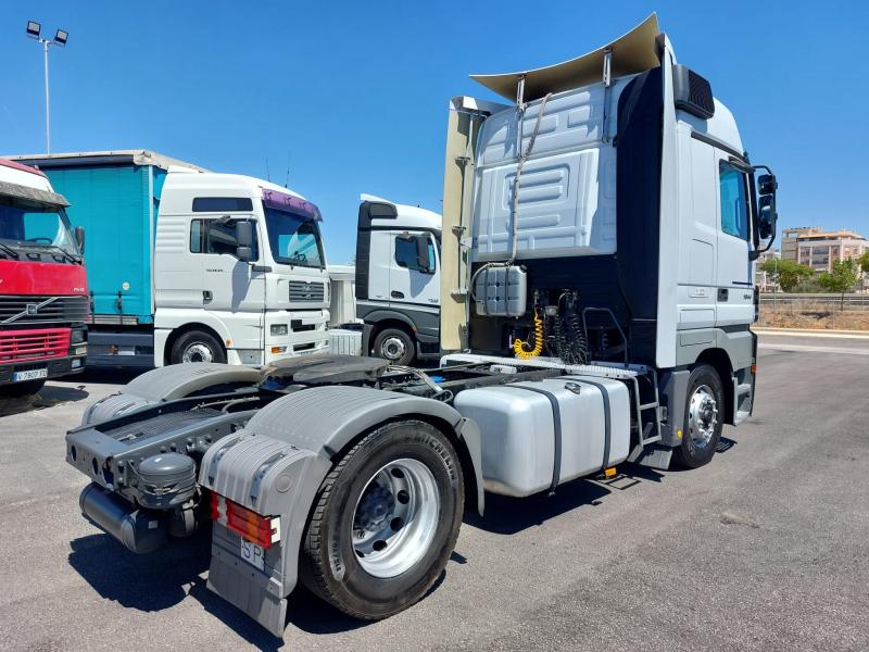 Sattelzugmaschine Mercedes Actros 1844 LS