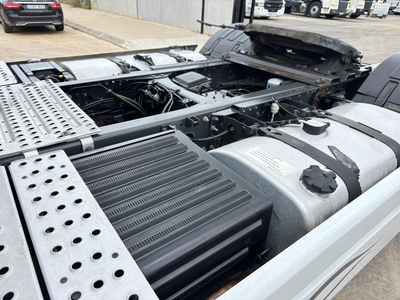 Cabeza tractora Renault Magnum 480 DXI
