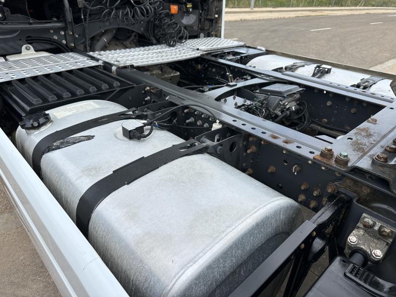 Cabeza tractora Renault Magnum 480 DXI