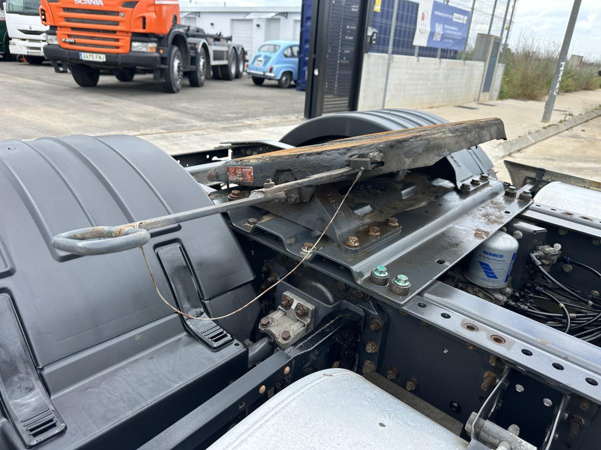 Cabeza tractora Renault Magnum 480 DXI