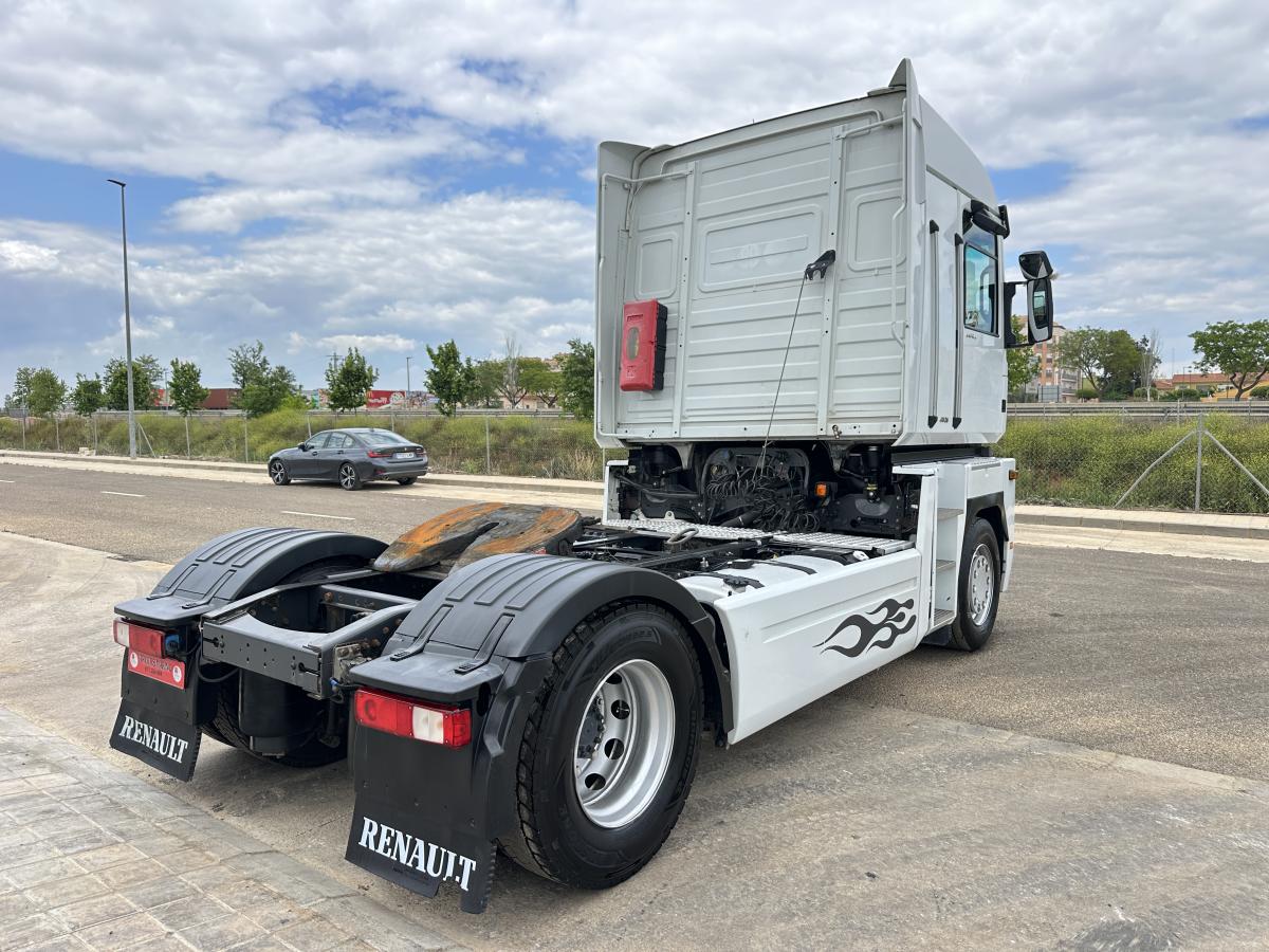 Cabeza tractora Renault Magnum 480 DXI
