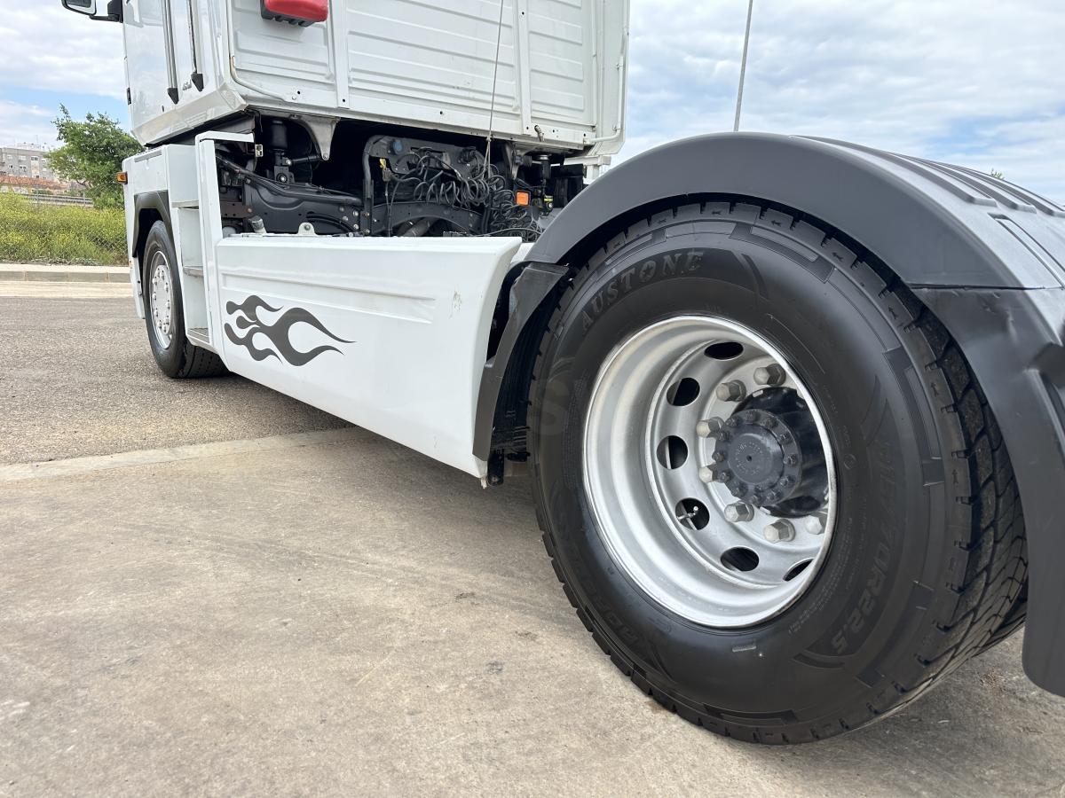 Cabeza tractora Renault Magnum 480 DXI