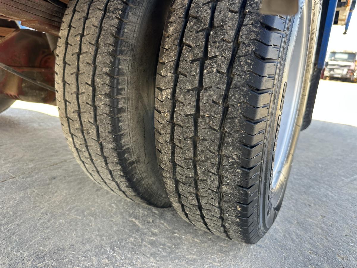 samochód dostawczy Iveco Daily 35C13