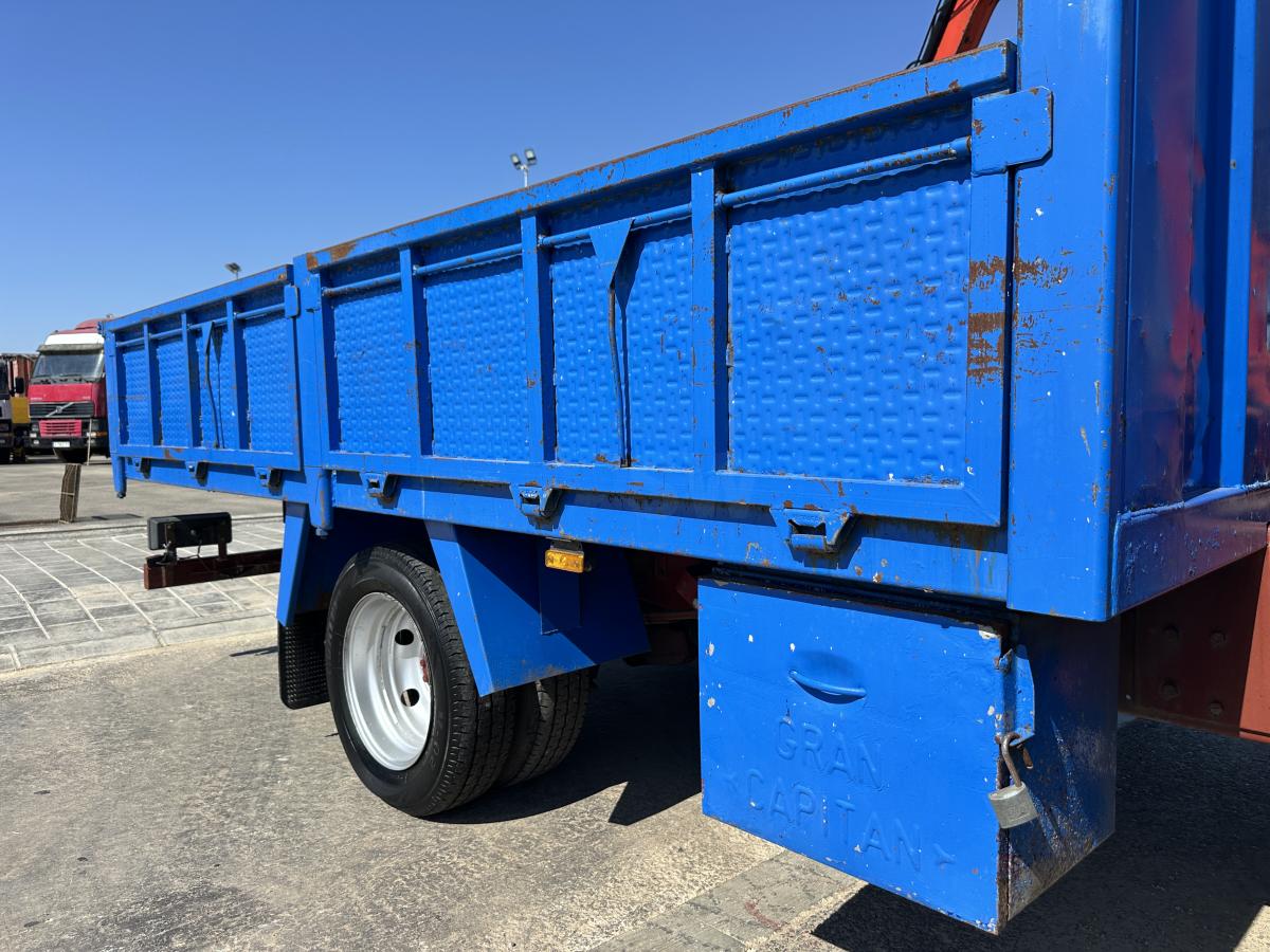 samochód dostawczy Iveco Daily 35C13