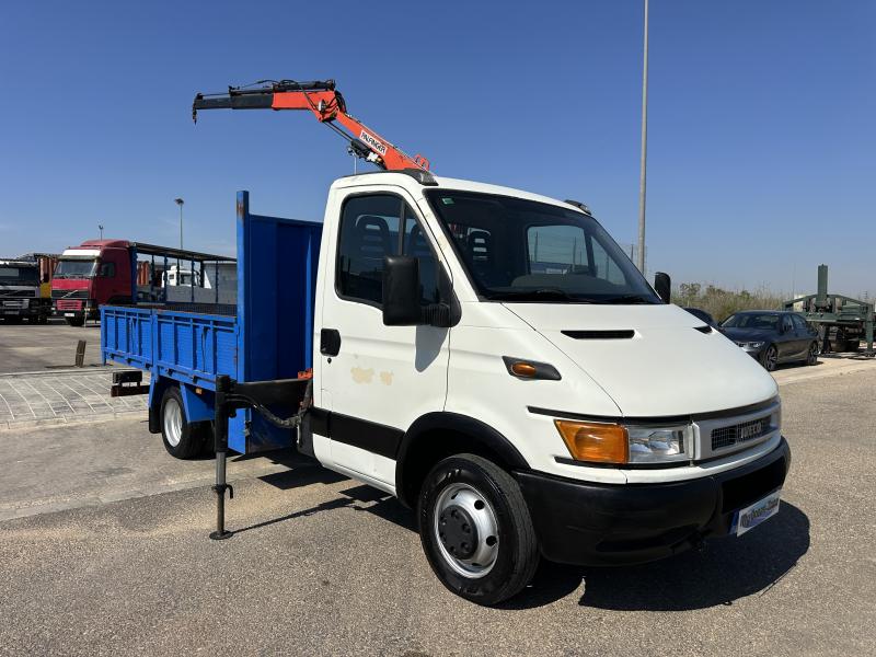 samochód dostawczy Iveco Daily 35C13