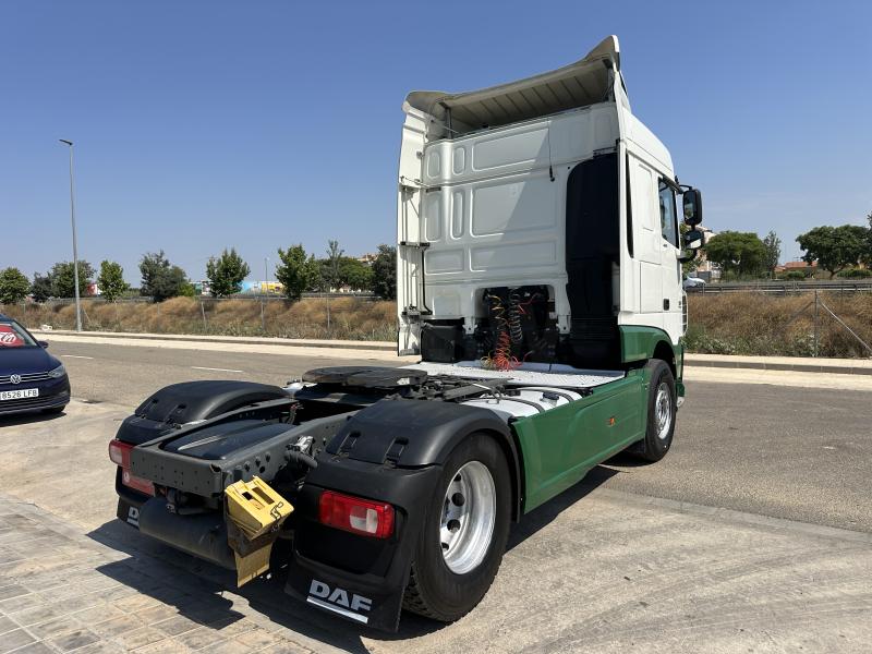 Tractor DAF XF 460