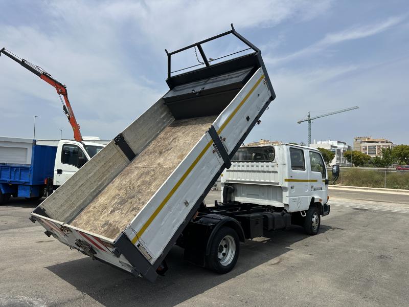 Carrinha comercial Nissan Cabstar 35.11