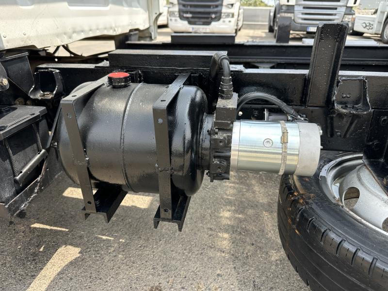 Carrinha comercial Nissan Cabstar 35.11