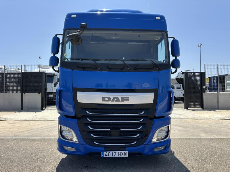 Tractor DAF XF460