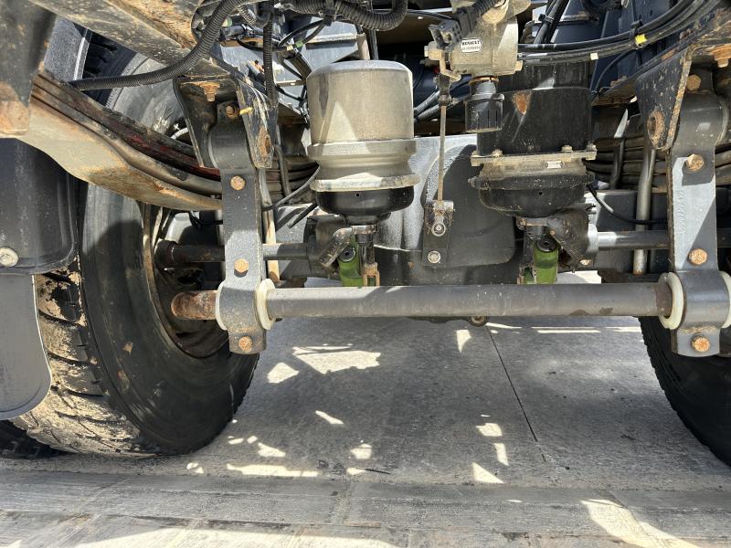 Tracteur Renault Kerax 400