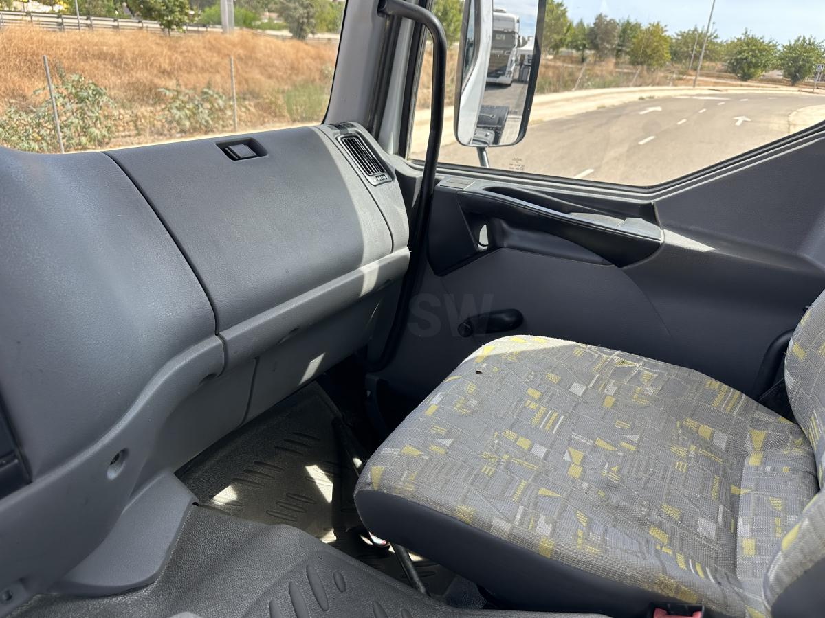 Tracteur Renault Kerax 400