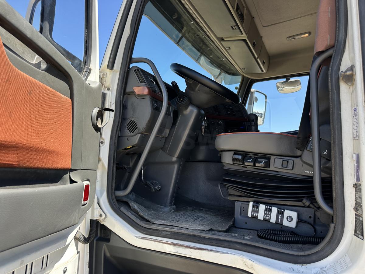 Tracteur Volvo FH16 550