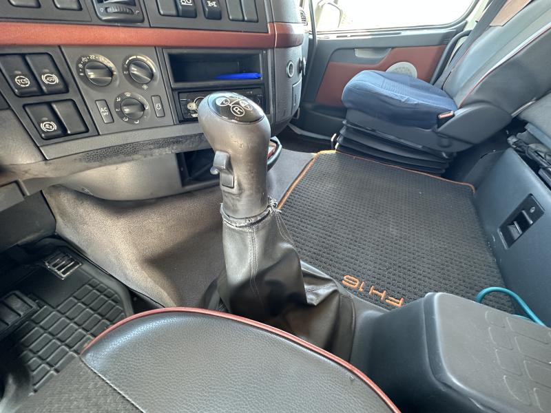 Tracteur Volvo FH16 550