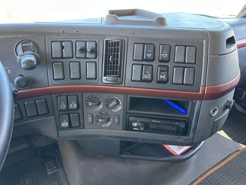 Tracteur Volvo FH16 550