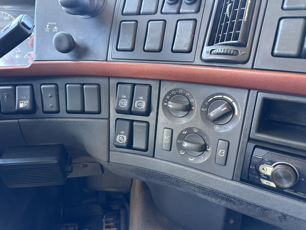 Tracteur Volvo FH16 550