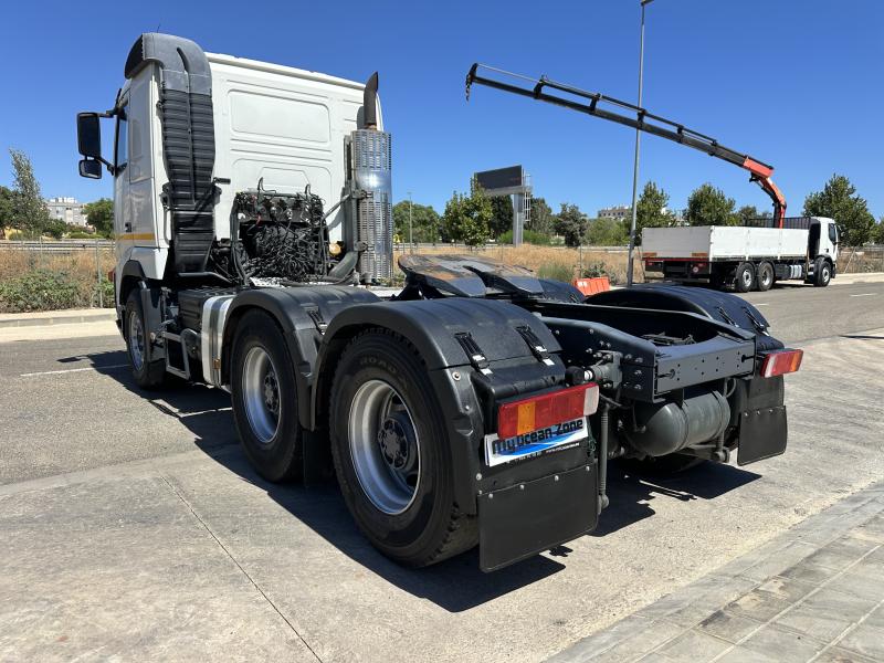 Tracteur Volvo FH16 550