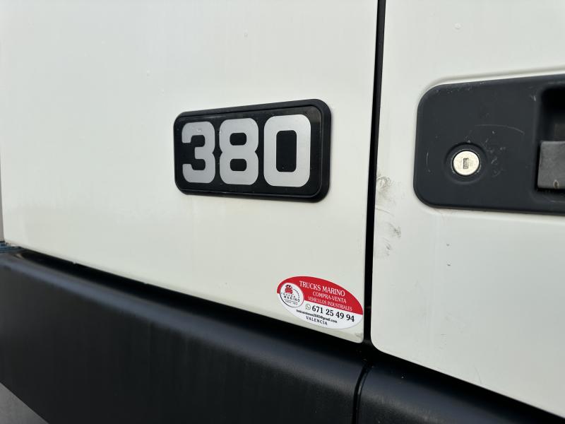 Camion Volvo FH12 380