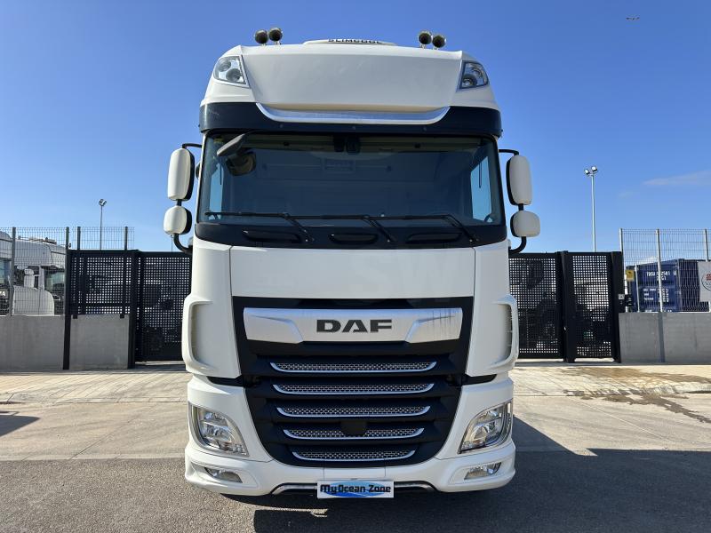 Tracteur DAF XF 530