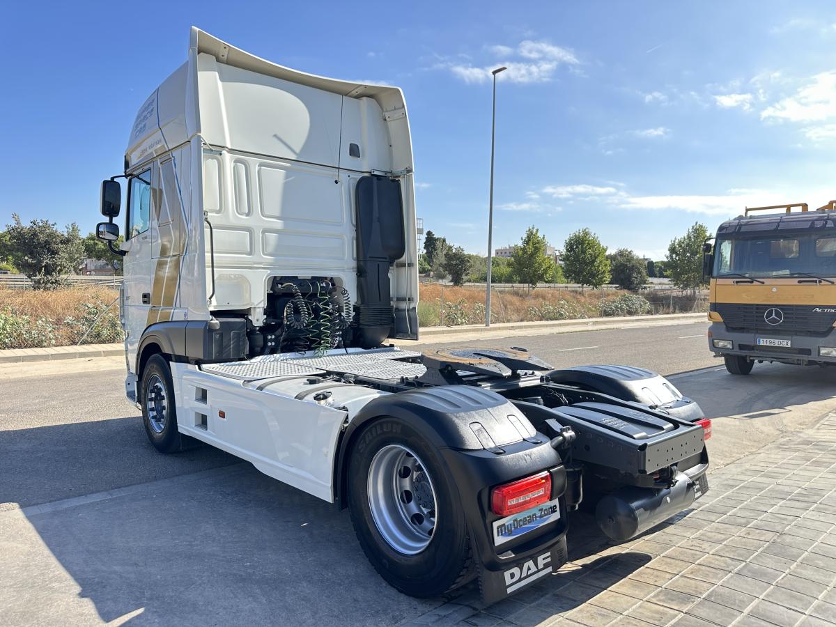 Tracteur DAF XF 530