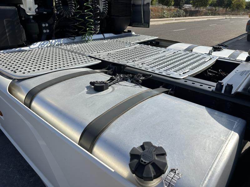 Tracteur DAF XF 530