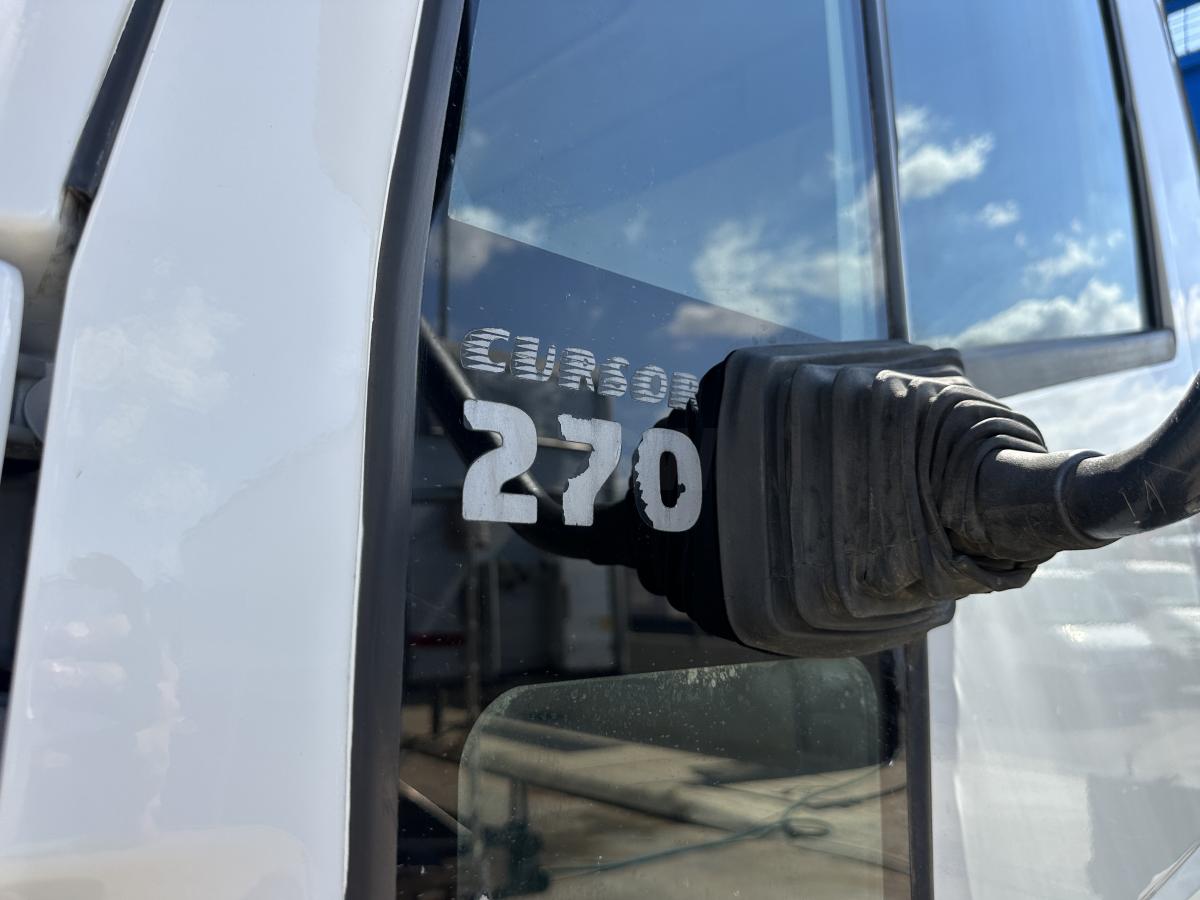 vrachtwagen Iveco Eurotrakker 190E27