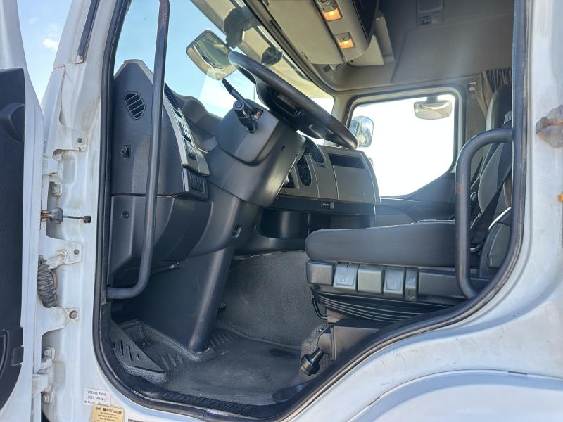 Trekker Renault Premium 460 DXI