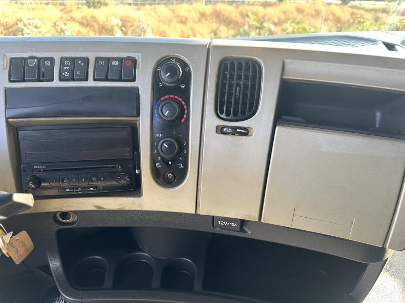 Trekker Renault Premium 460 DXI
