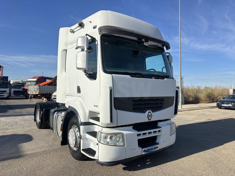 Trekker Renault Premium 460 DXI