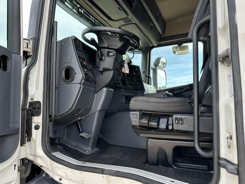 Ciągnik siodłowy Scania G 400