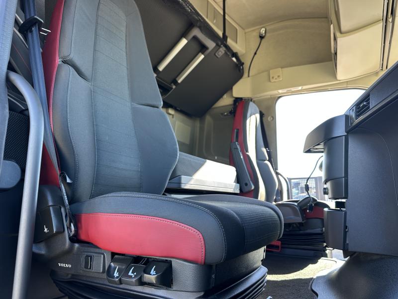 Lkw-Anhänger Volvo FH13 460