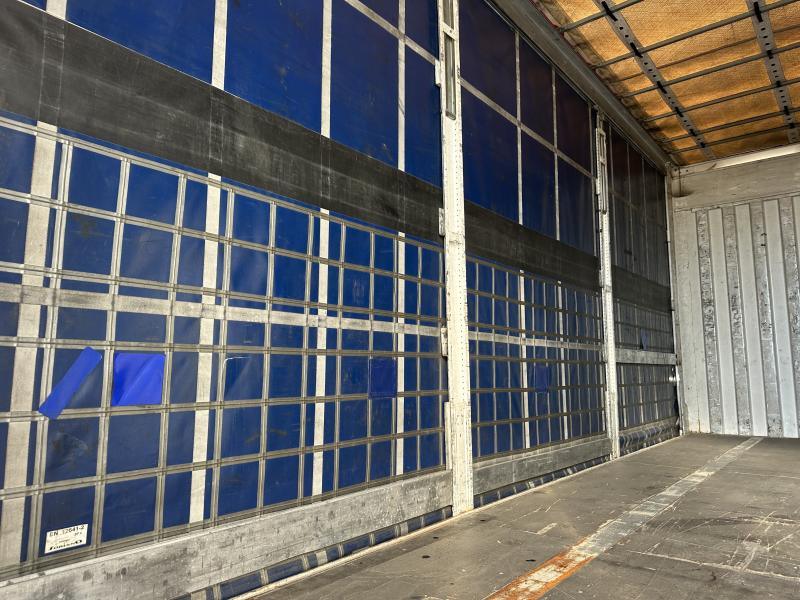 Trailer truck Volvo FH13