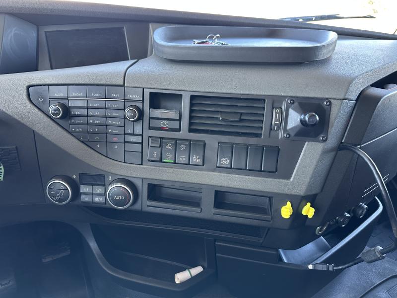 Trailer truck Volvo FH13