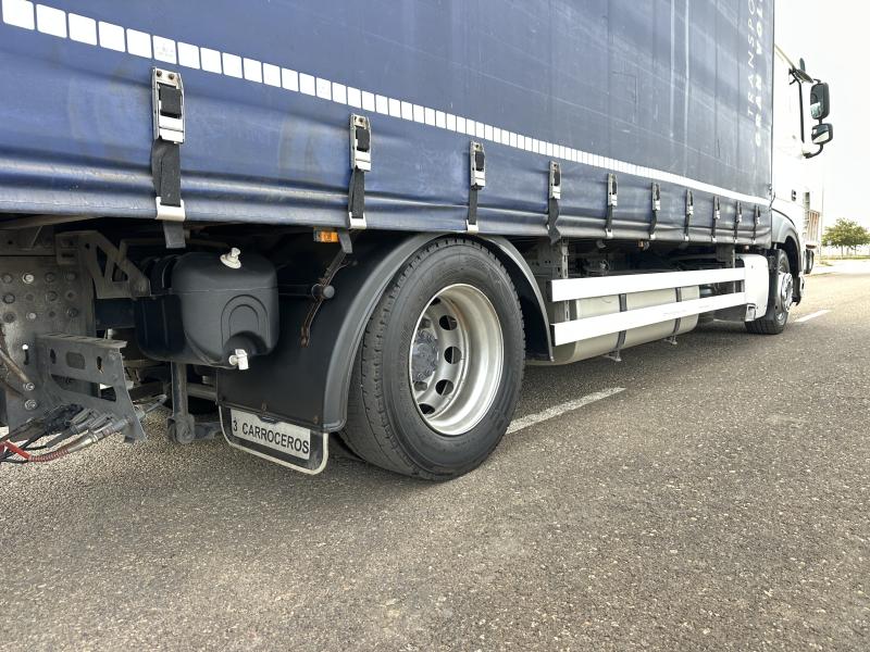 Camion remorque DAF XF 480