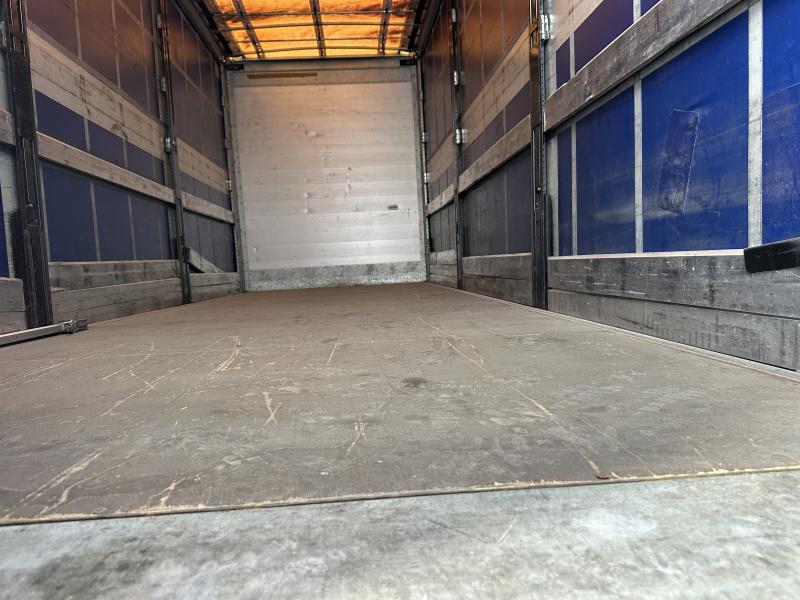 Camion remorque DAF XF 480