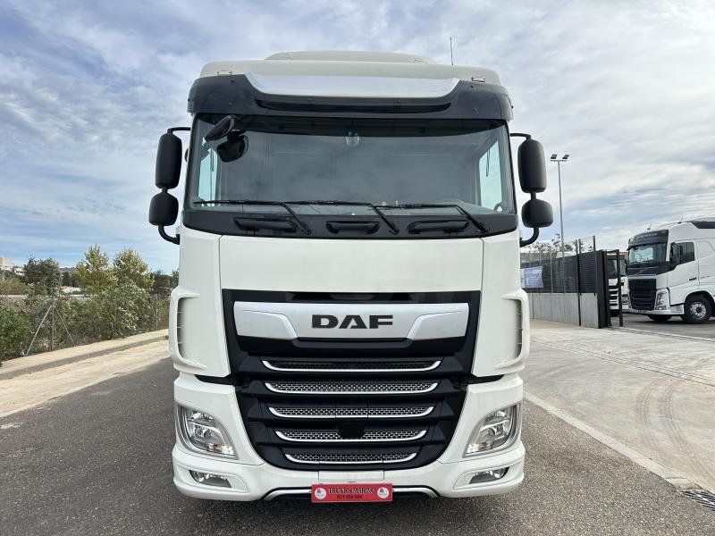 Camion remorque DAF XF 480