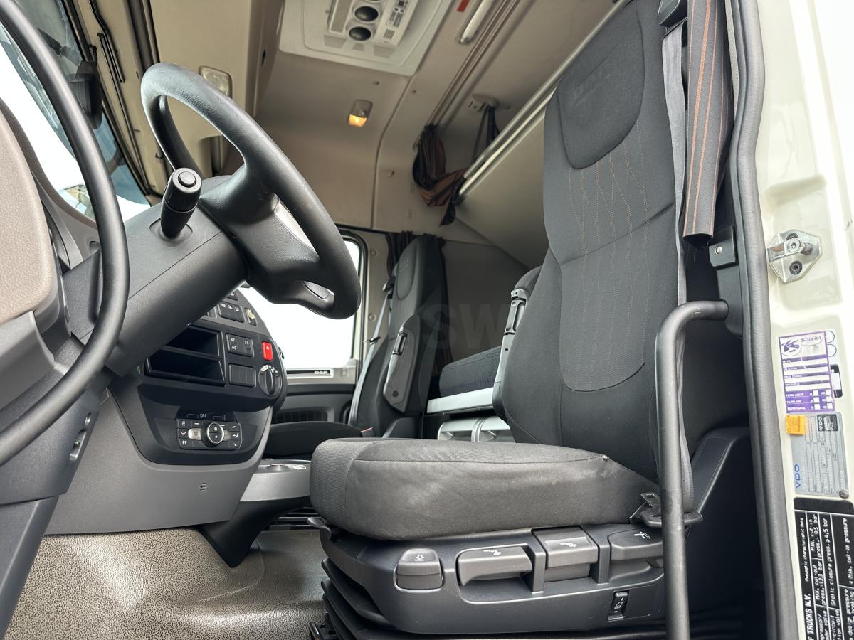 Camion remorque DAF XF 480