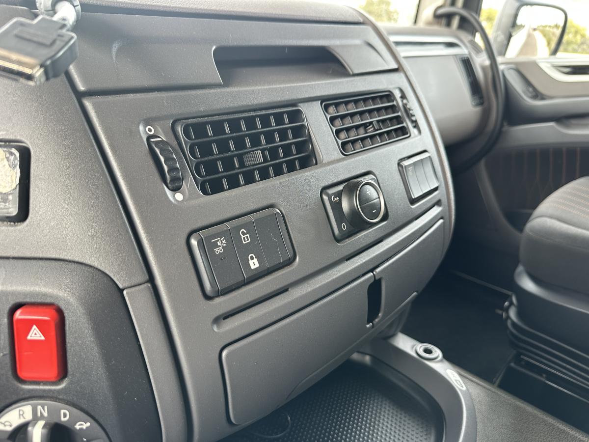 Camion remorque DAF XF 480