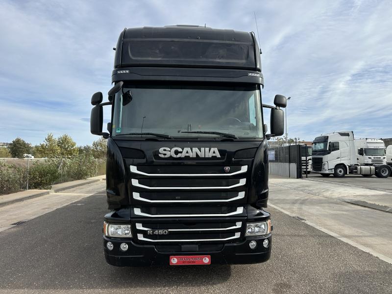Camión remolque Scania R 450