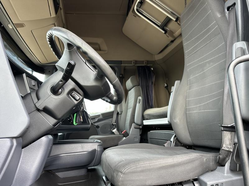 Camión remolque Scania R 450