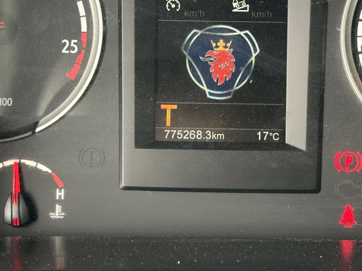 Camión remolque Scania R 450