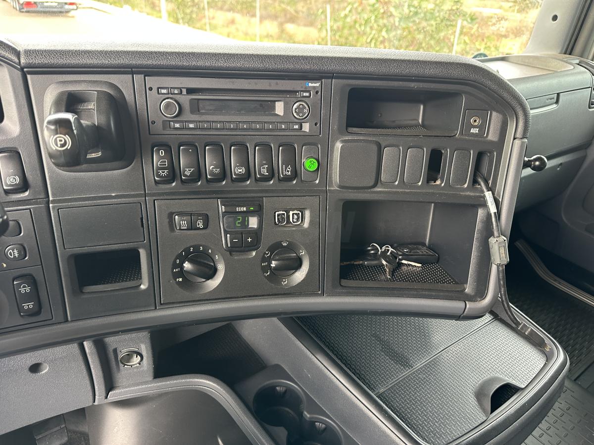 Camión remolque Scania R 450