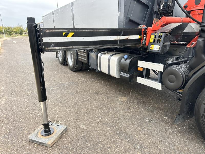 Camión Volvo FE 300