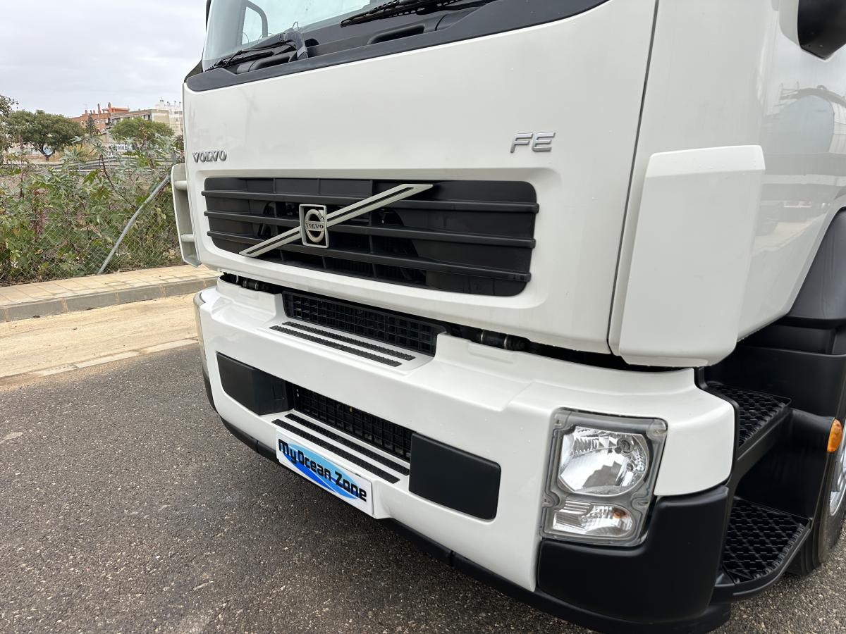 Camión Volvo FE 300