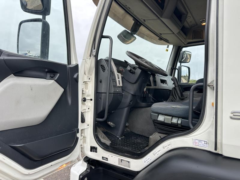 Camión Volvo FE 300