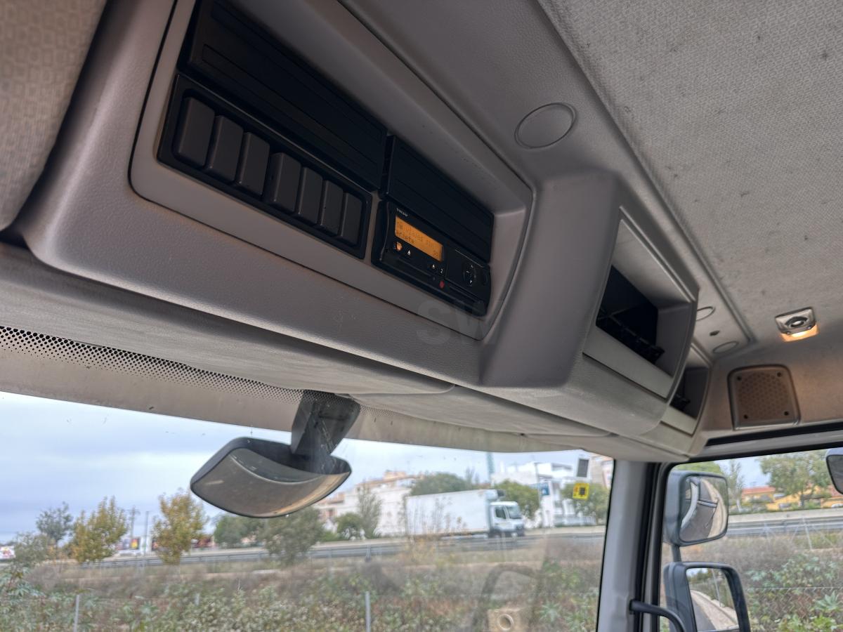 Camión Volvo FE 300