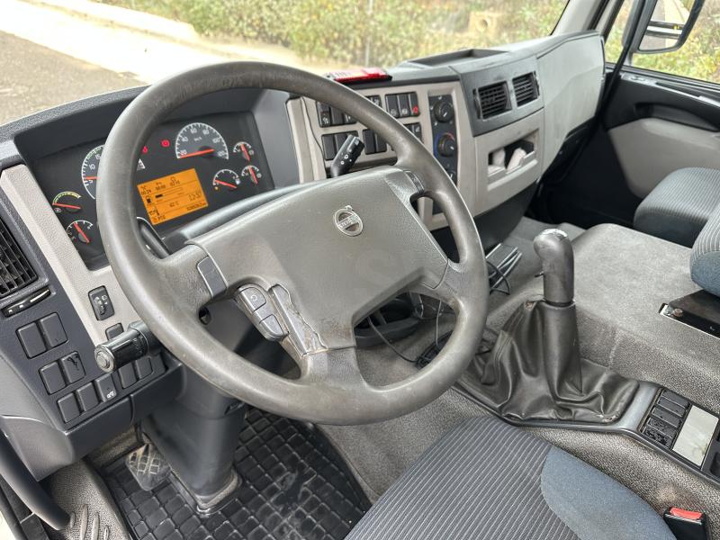 Camión Volvo FE 300