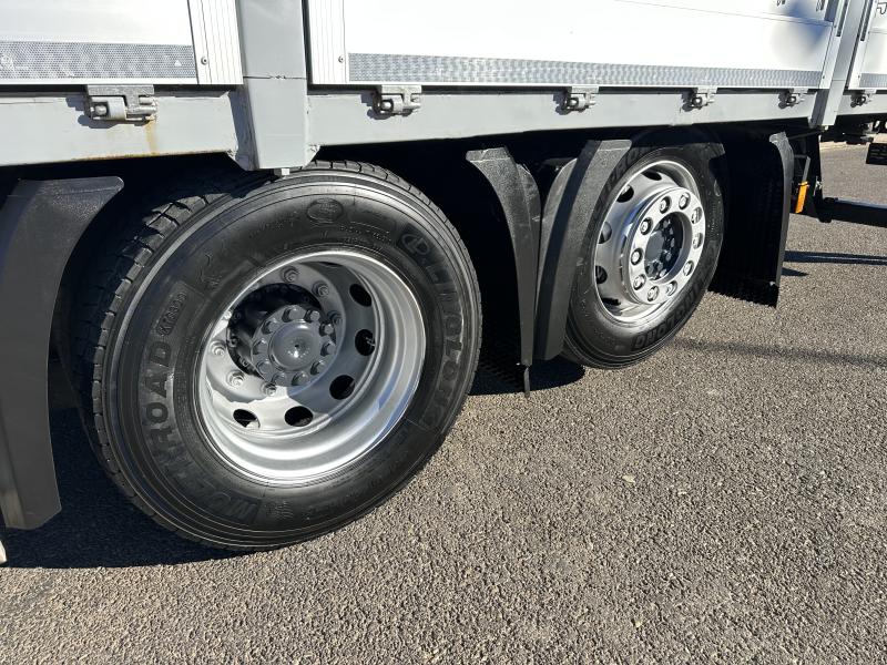 Camión Mercedes Antos 2535