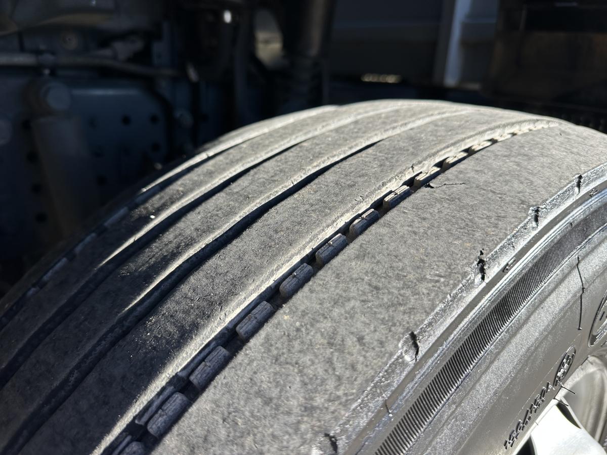 Camión Mercedes Antos 2535