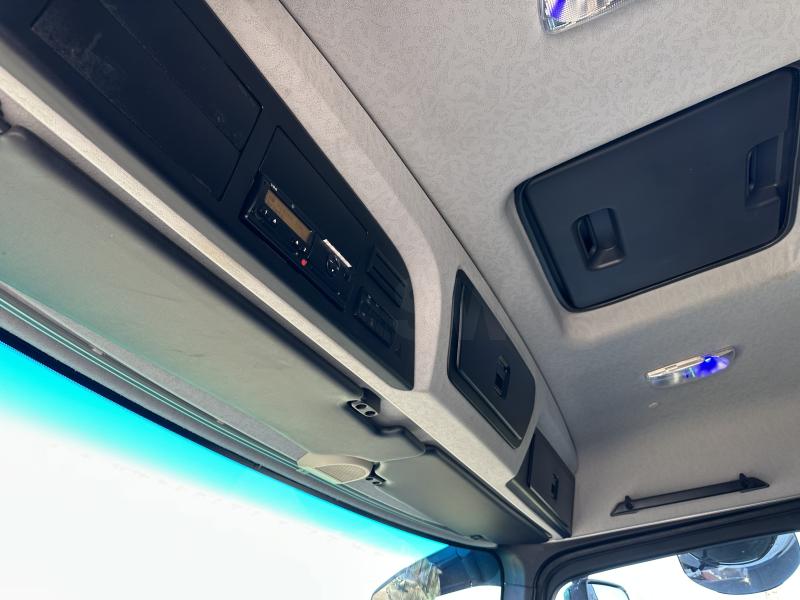 Camión Mercedes Antos 2535